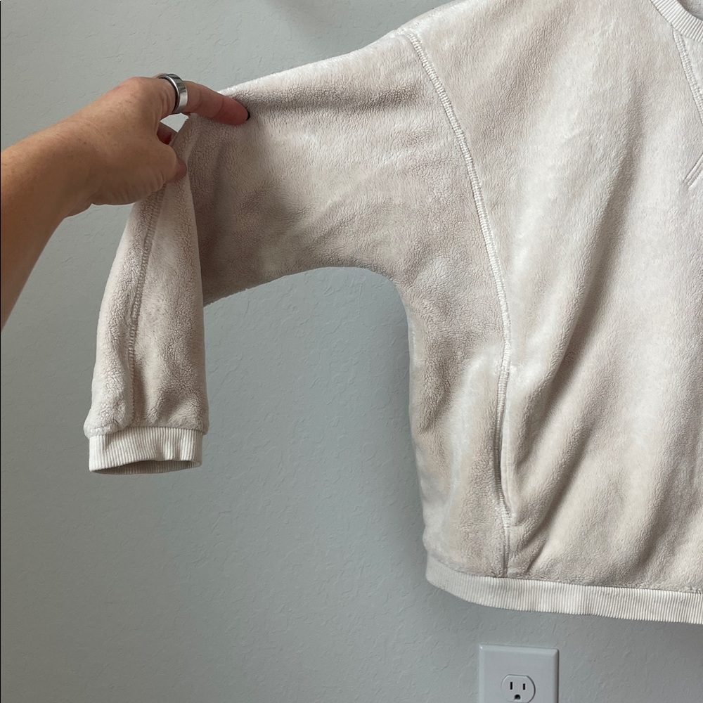 Athleta Girl Feelin ' Great 2.0 Sweatshirt - Picture 4 of 11